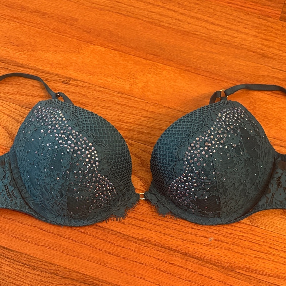 Victoria's Secret Teal Lace Bra with Embellishments